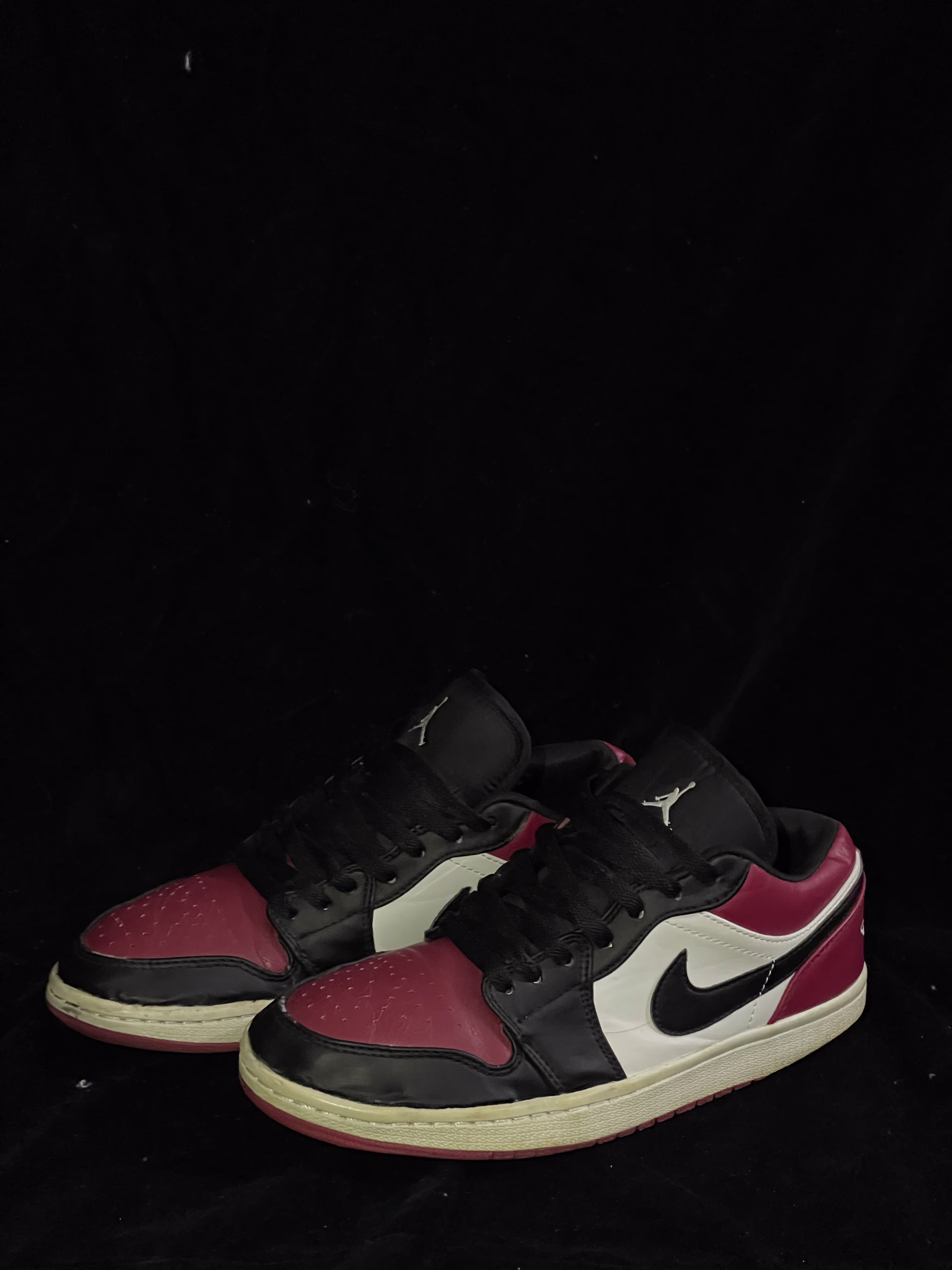 Jordan Jordan 1 low bred - 9/10 Preloved formal in Pakistan