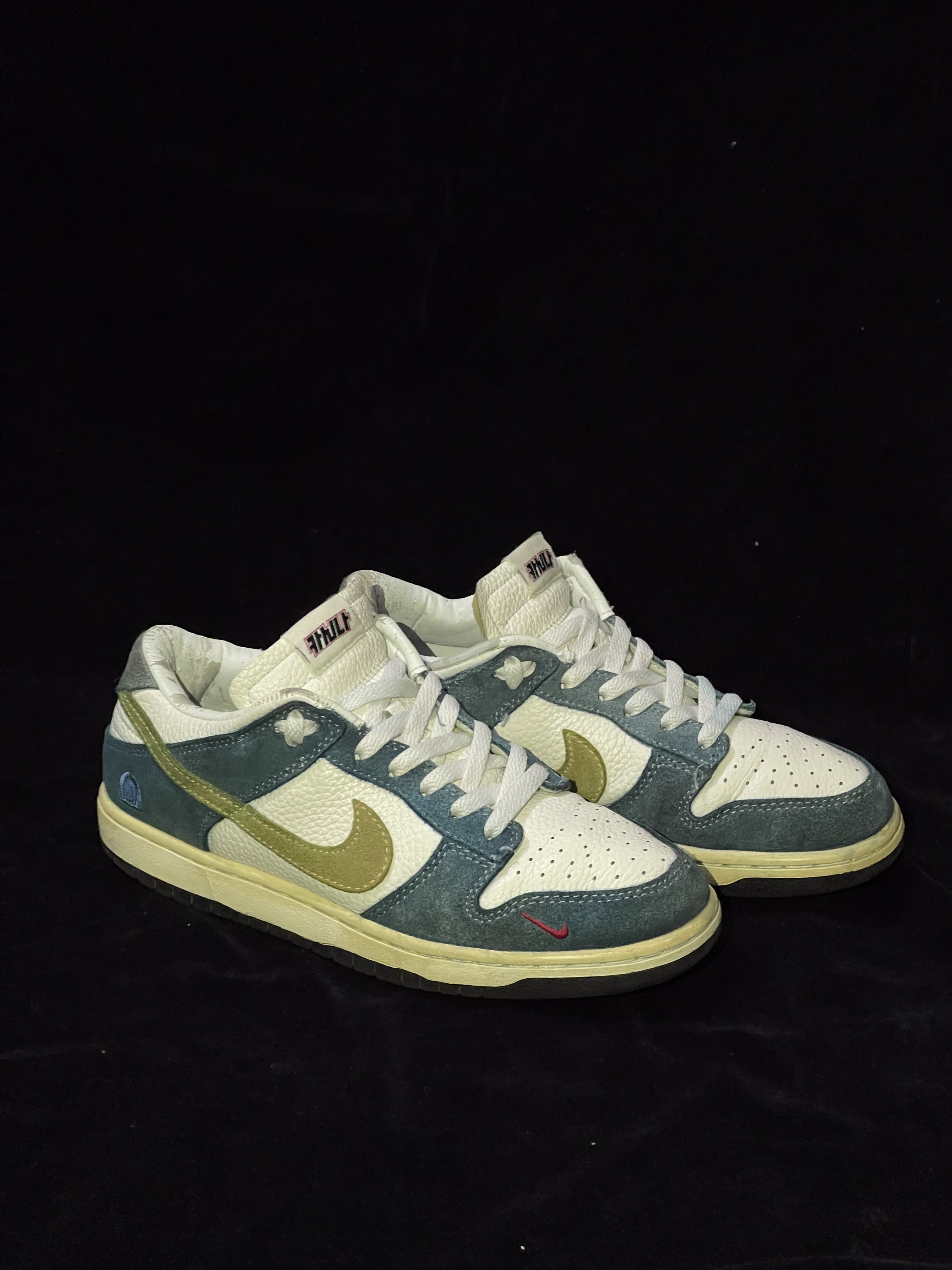 Nike Nike dunks low blue - 9/10 Preloved formal in Pakistan