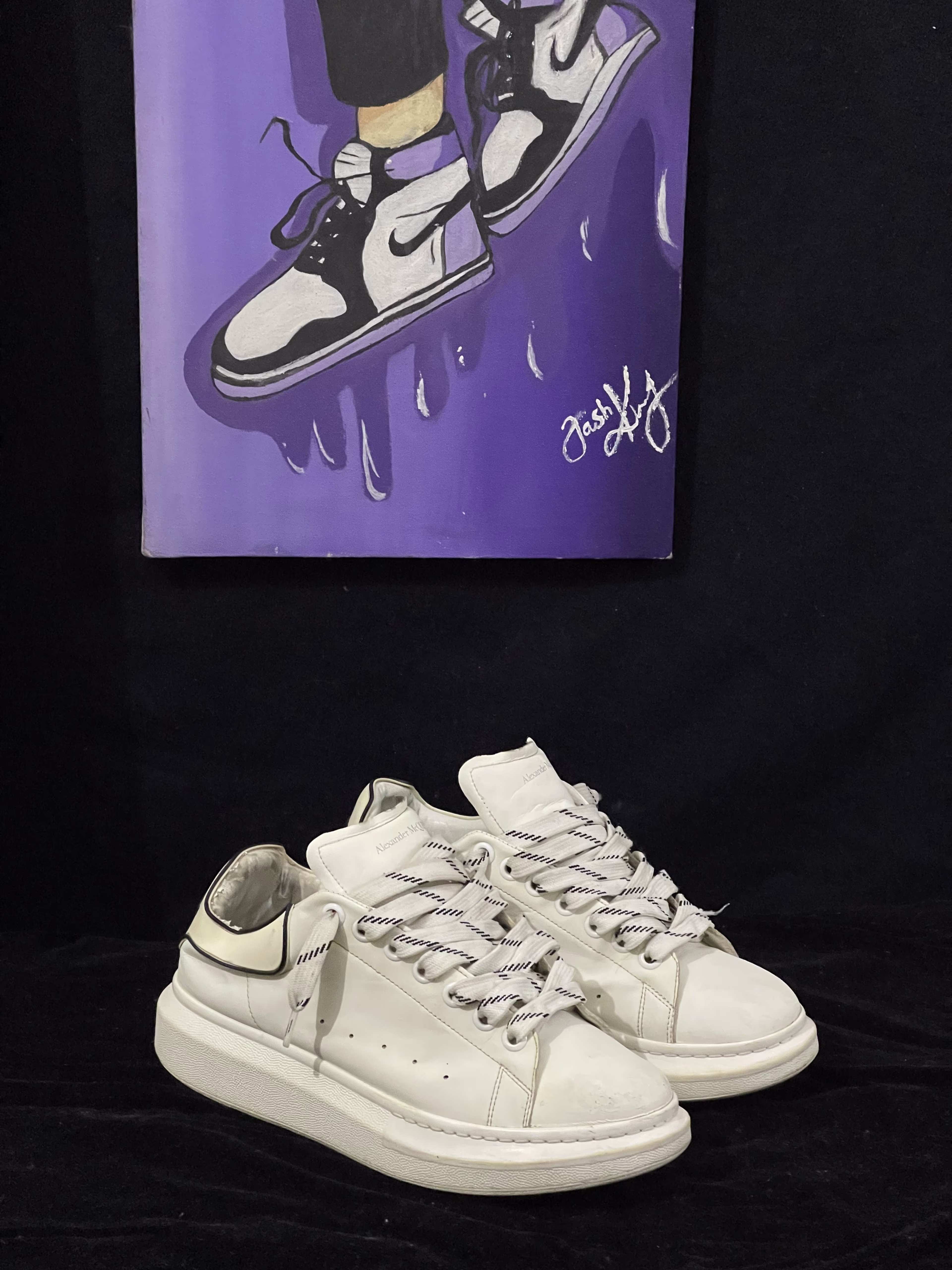 Alexander McQueen Alexander mc queen white - 9/10 Preloved luxury in Pakistan