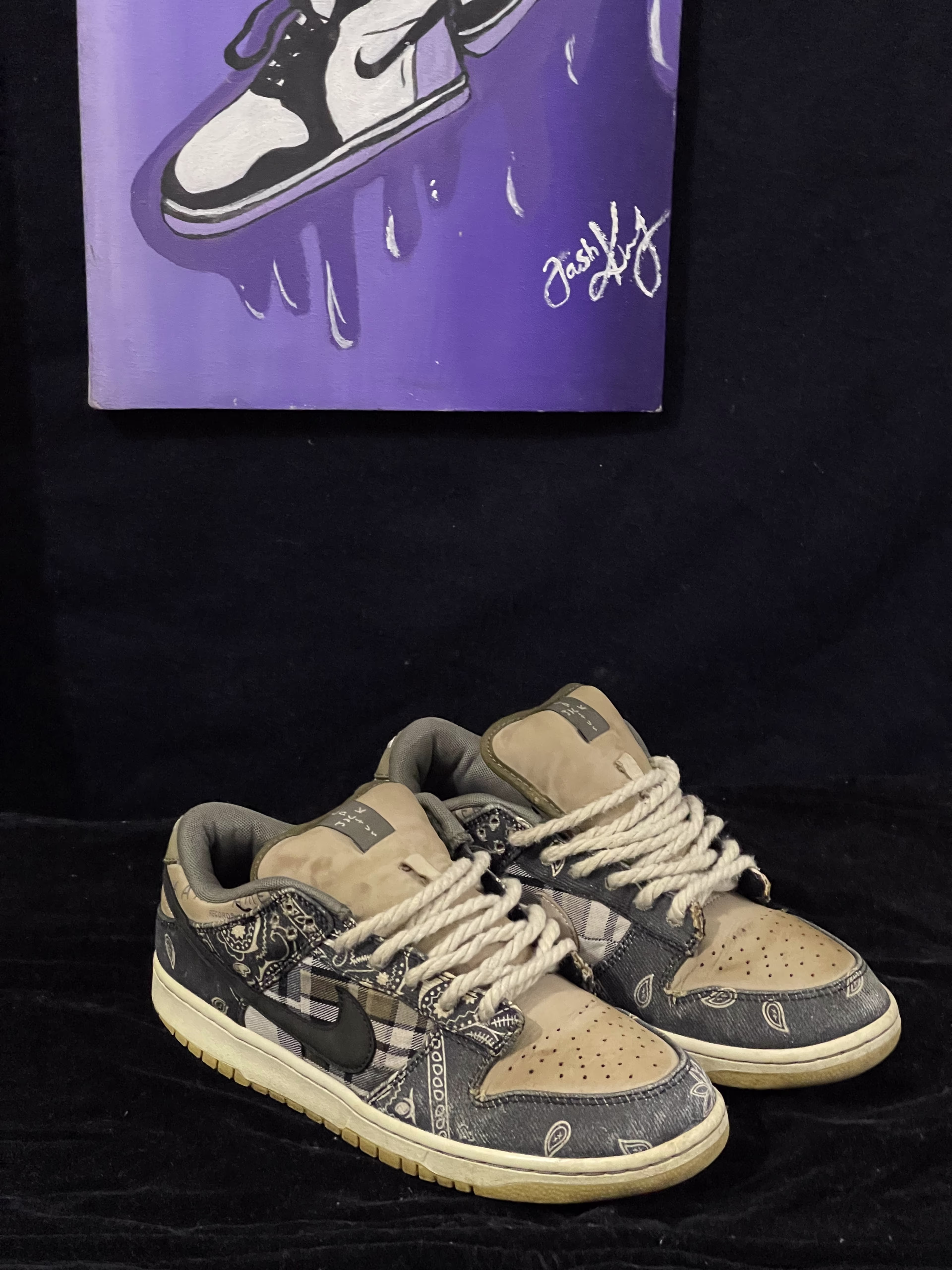 Travis Scott Nike sb dunk low x Travis Scott  - 9/10 Preloved luxury in Pakistan