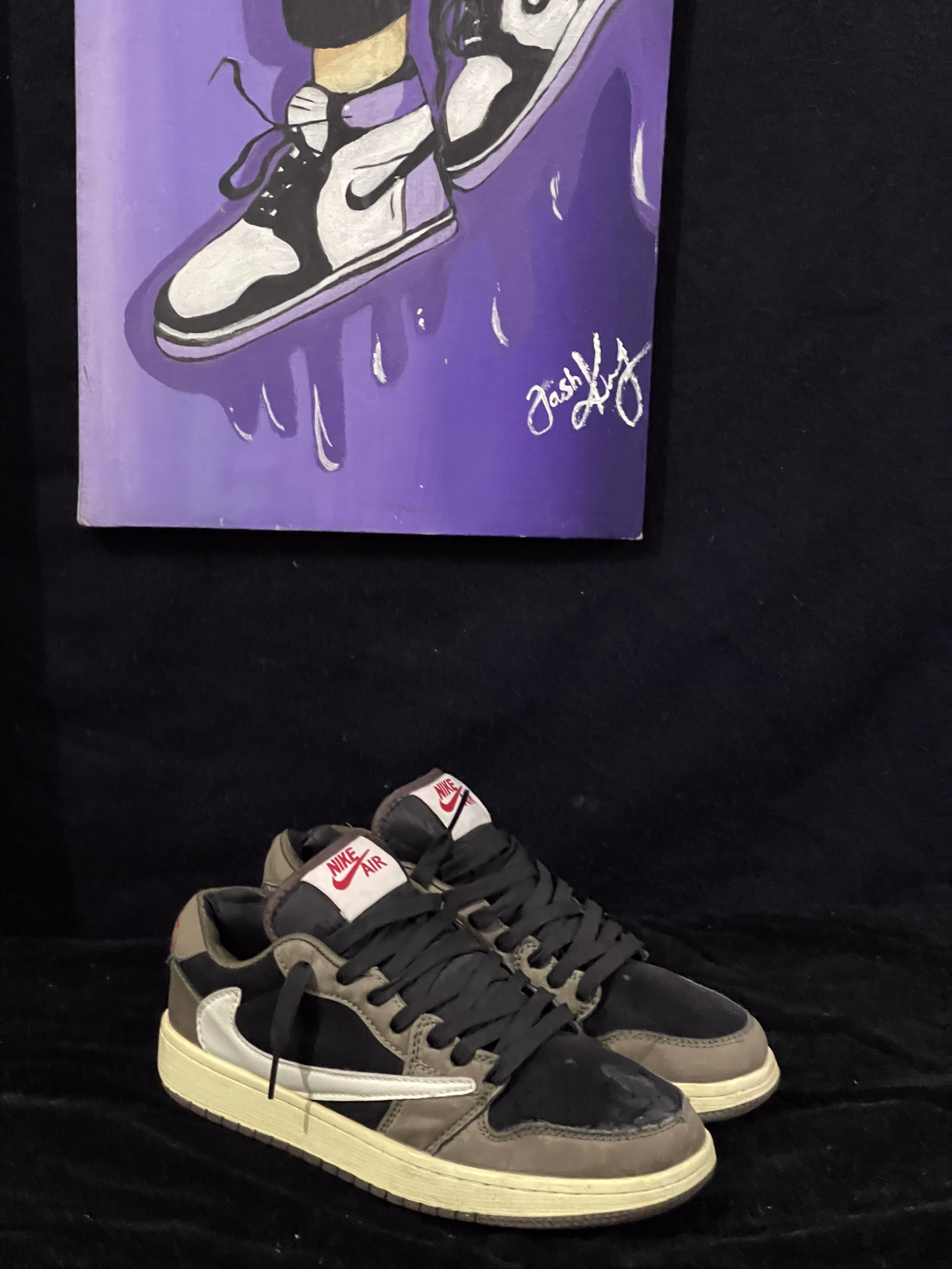 Travis Scott Jordan 1 liw x Travis Scott mocha - 9/10 Preloved basketball in Pakistan