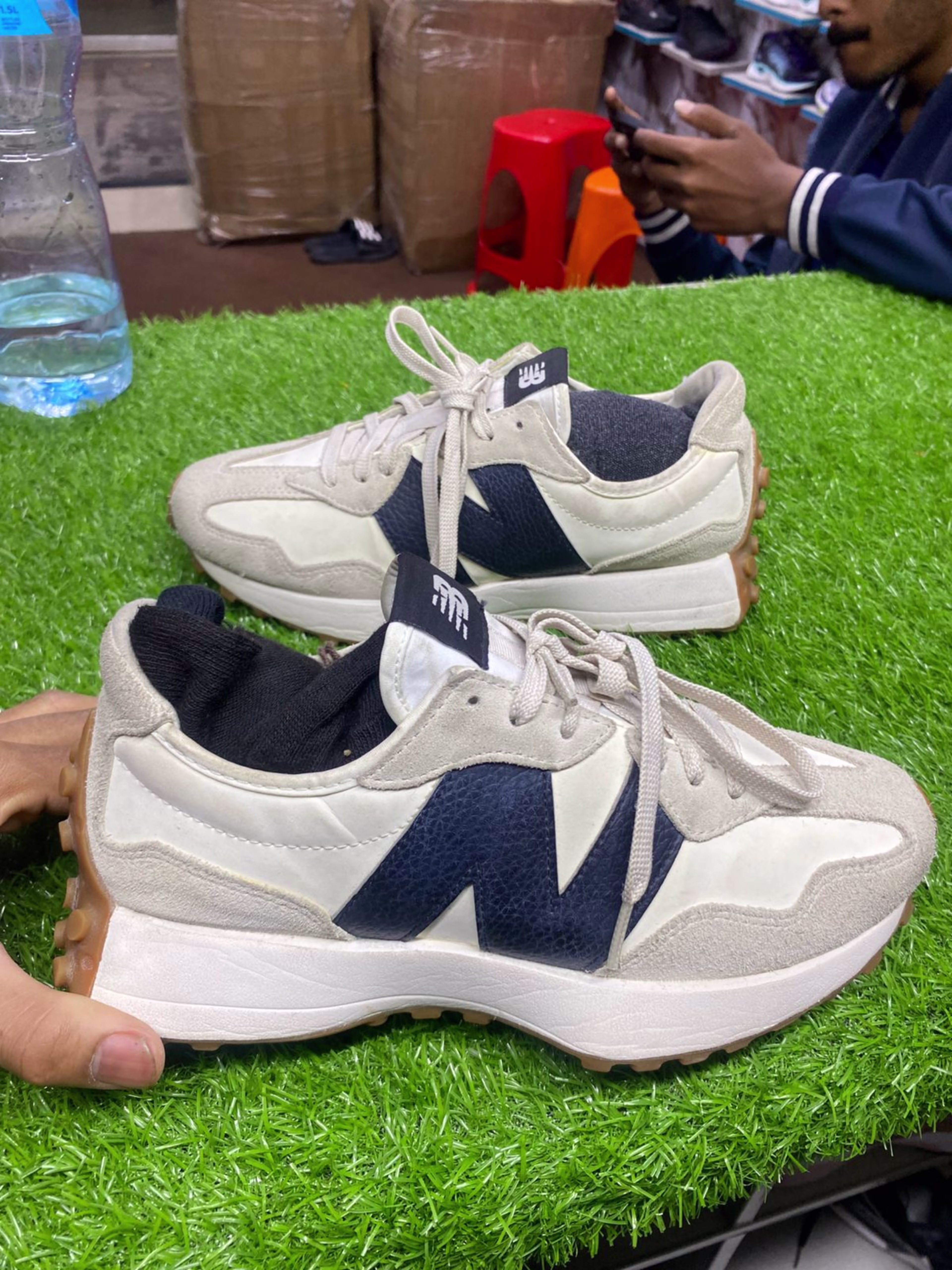 New Balance New Balance 327 - 10/10 Preloved other in Pakistan