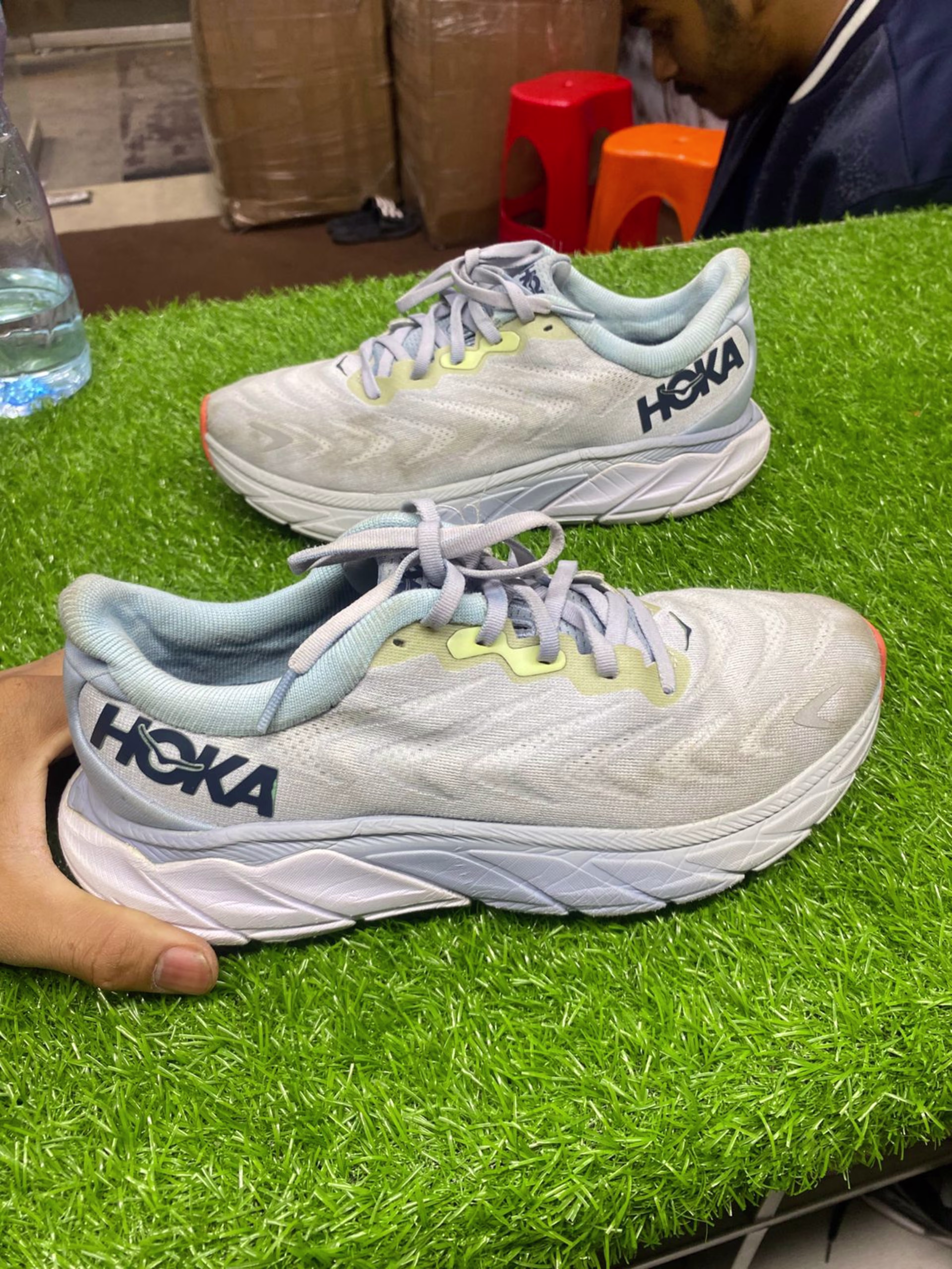 Hoka Hoka Clifton - 10/10 Preloved Running in Pakistan