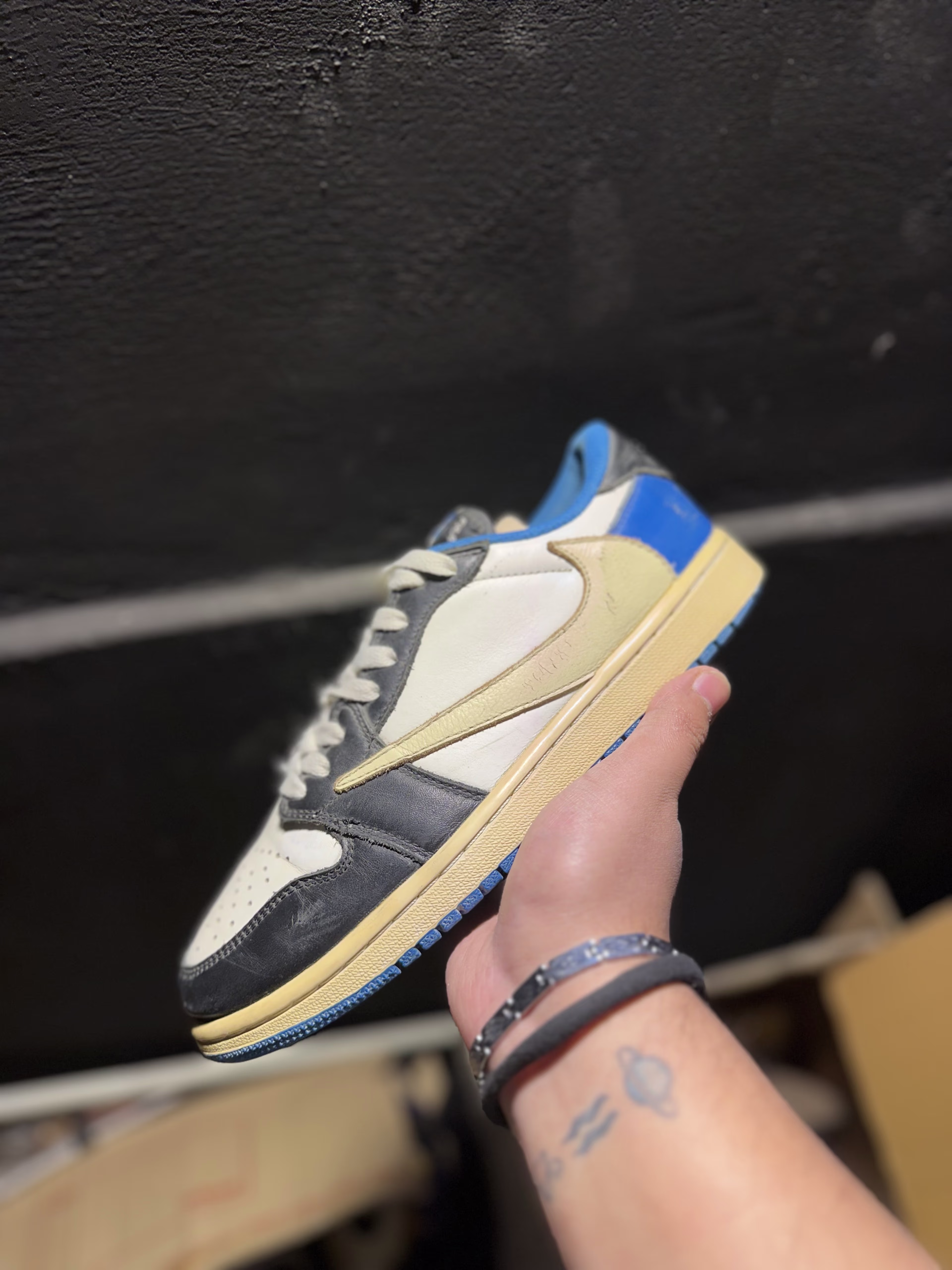 Jordan Jordan 1 Low Travis scott Fragments  - 9/10 Preloved basketball in Pakistan