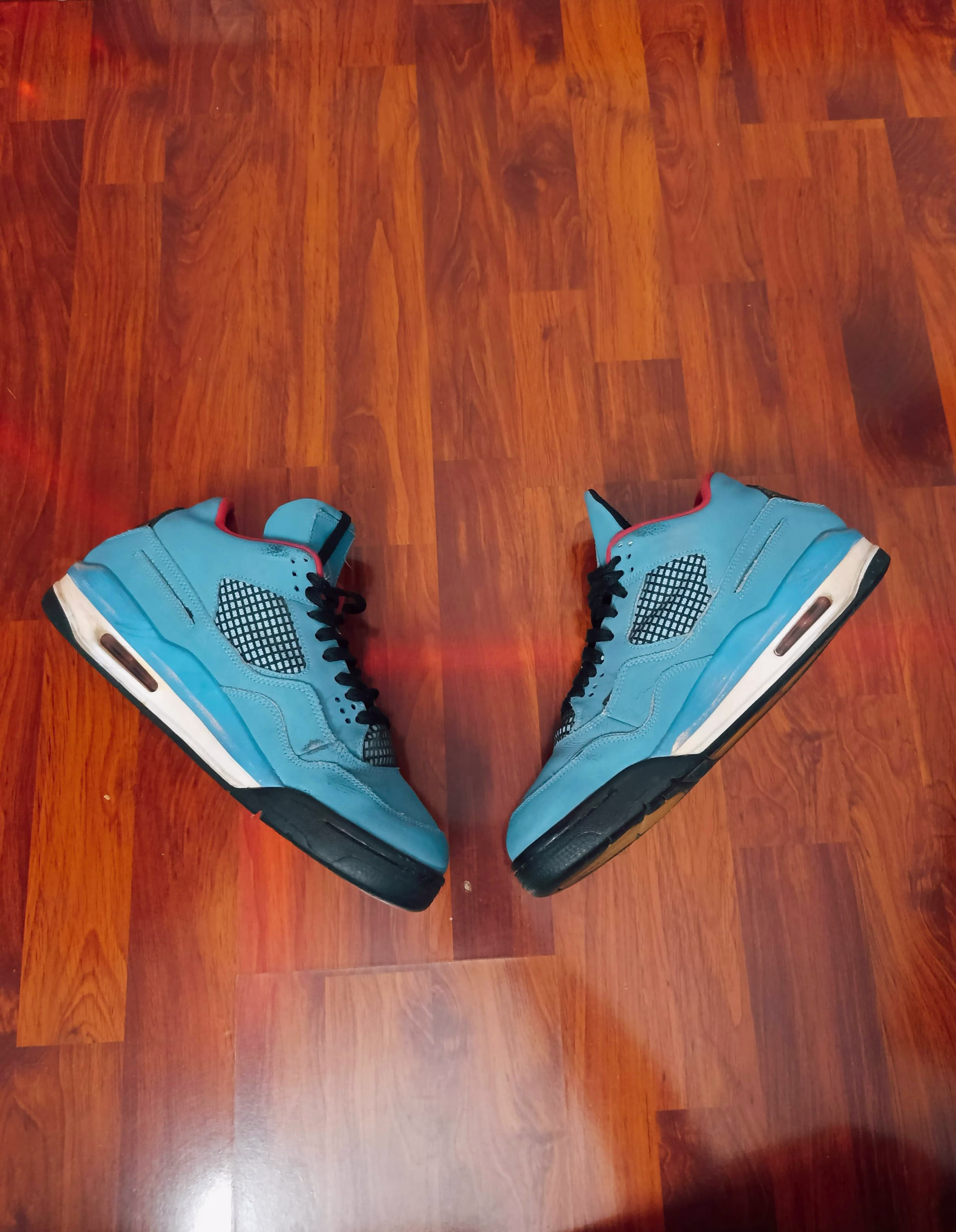 Nike Nike jordan 4 travis - 9/10 Preloved basketball in Pakistan