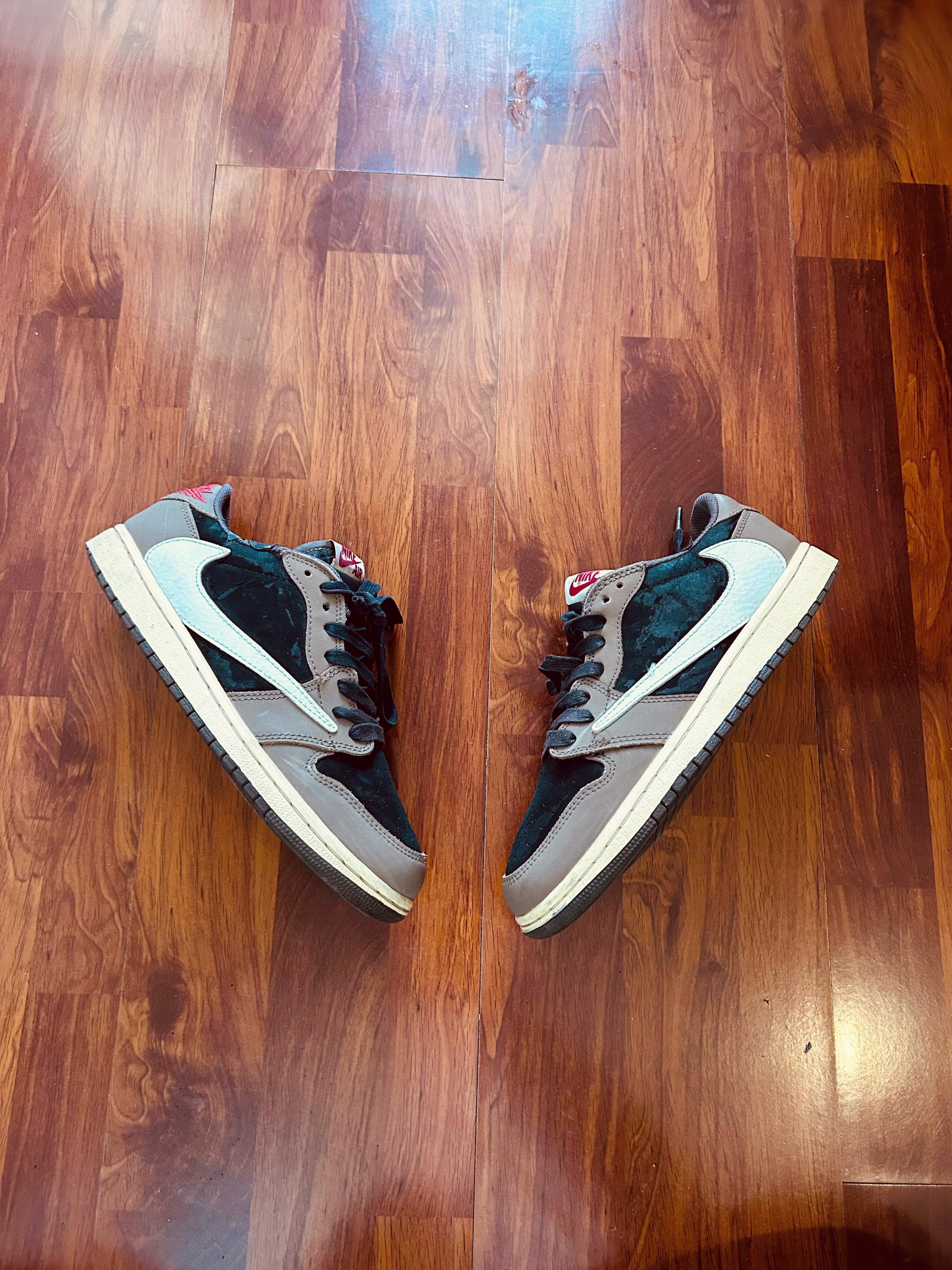 Travis Scott Nike travis scott mocha - 9/10 Preloved luxury in Pakistan