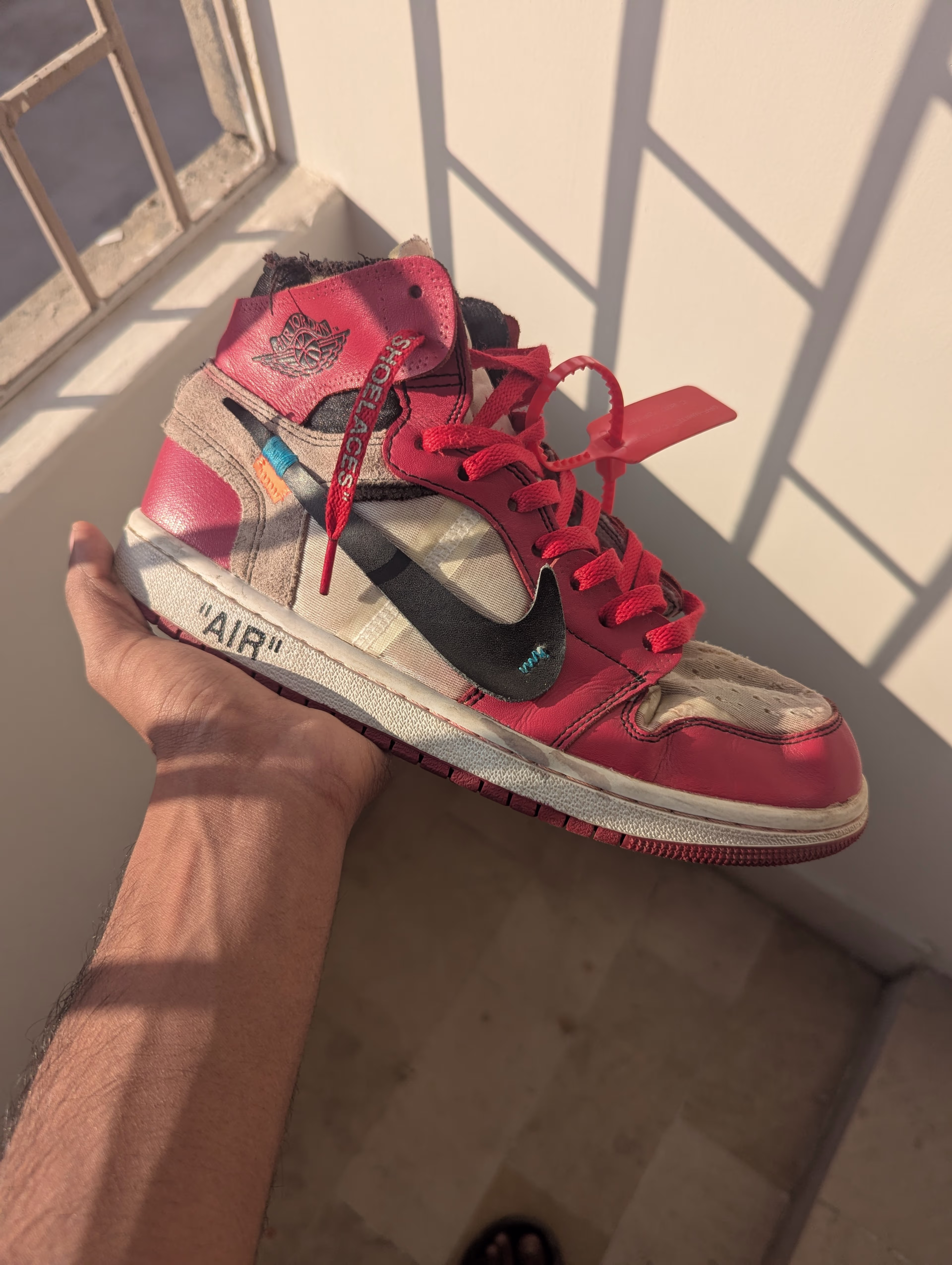 Nike Jordon q Chicago off white  - 9/10 Preloved basketball in Pakistan