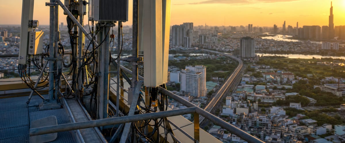 Vietnam: MOST Opens Auction of 900 MHz Spectrum Usage Rights