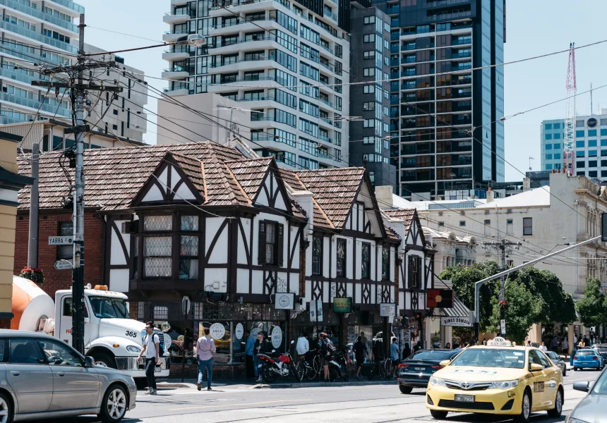 South Yarra — taxi to Melbourne Airport