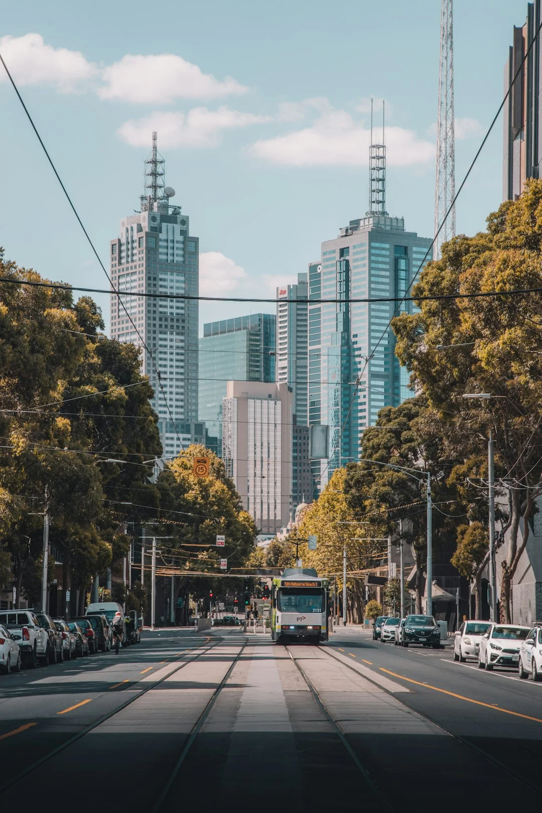 Melbourne CBD street and high-rise traffic — ME CABS Cabcharge taxi payment from Scoresby, Knox