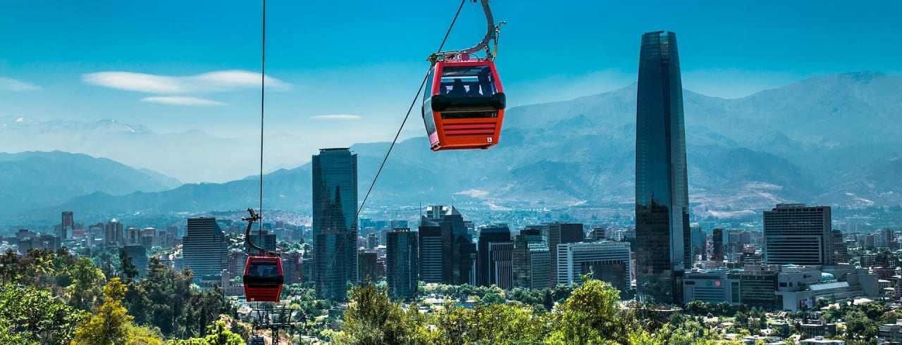 Teleférico na colina de San Cristobal