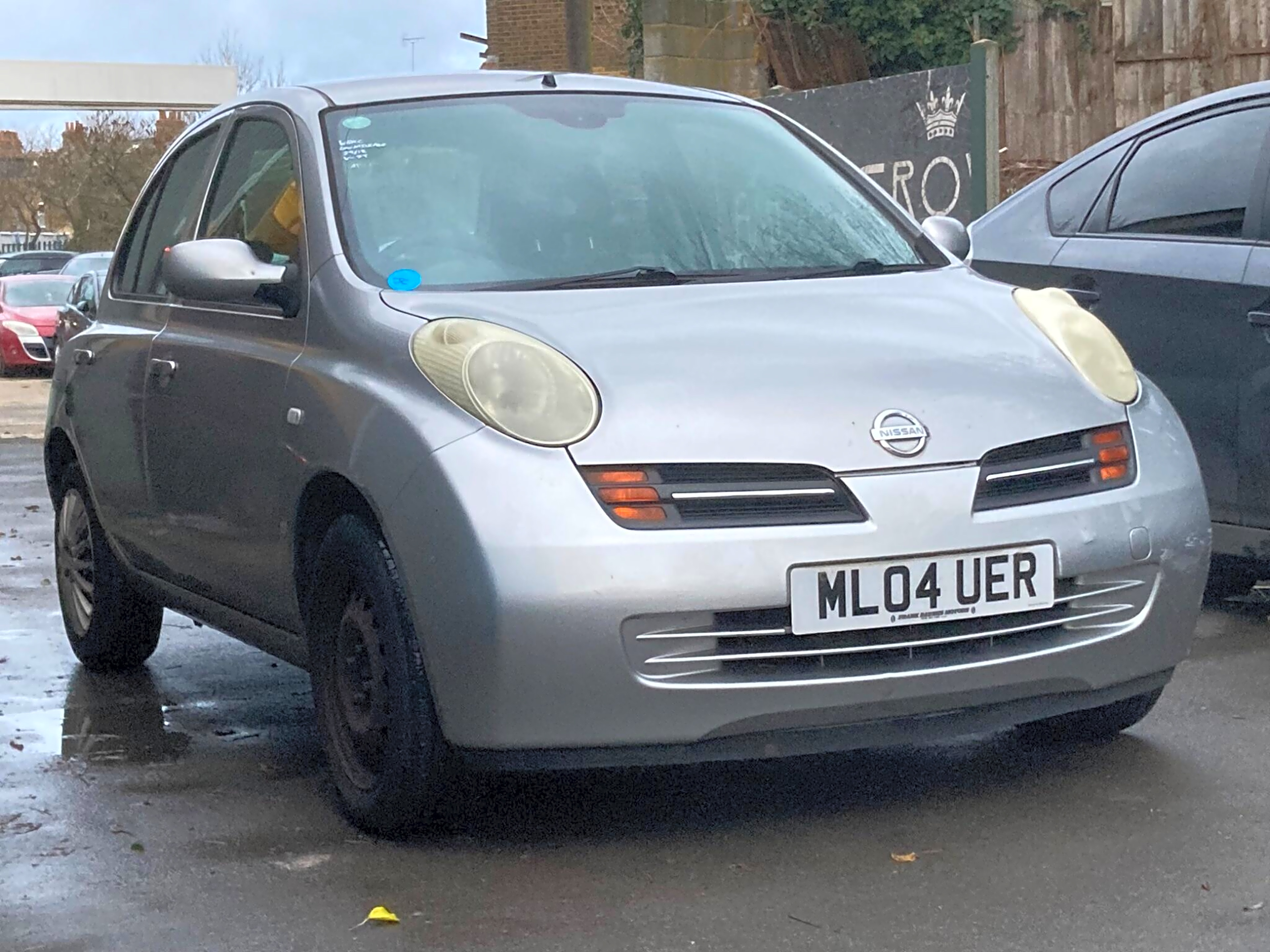 2004 Nissan Micra SE