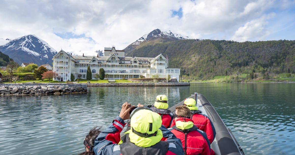 balestrand-fjord-sightseeing-fjord-norway