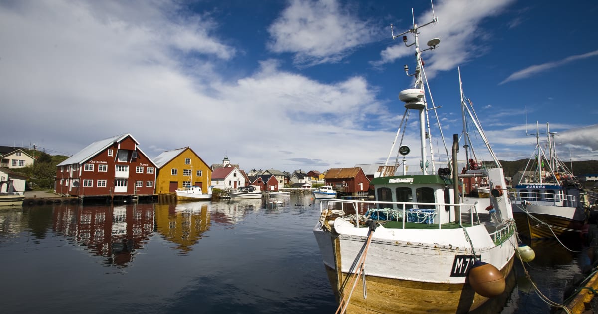 Tour suggestion by car from Molde Atlantic Road and Bud Fjord Norway