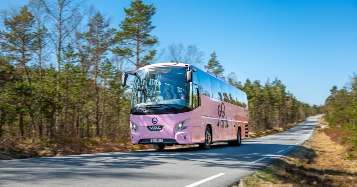 Preikestolen Express Bus - Fjord Norway