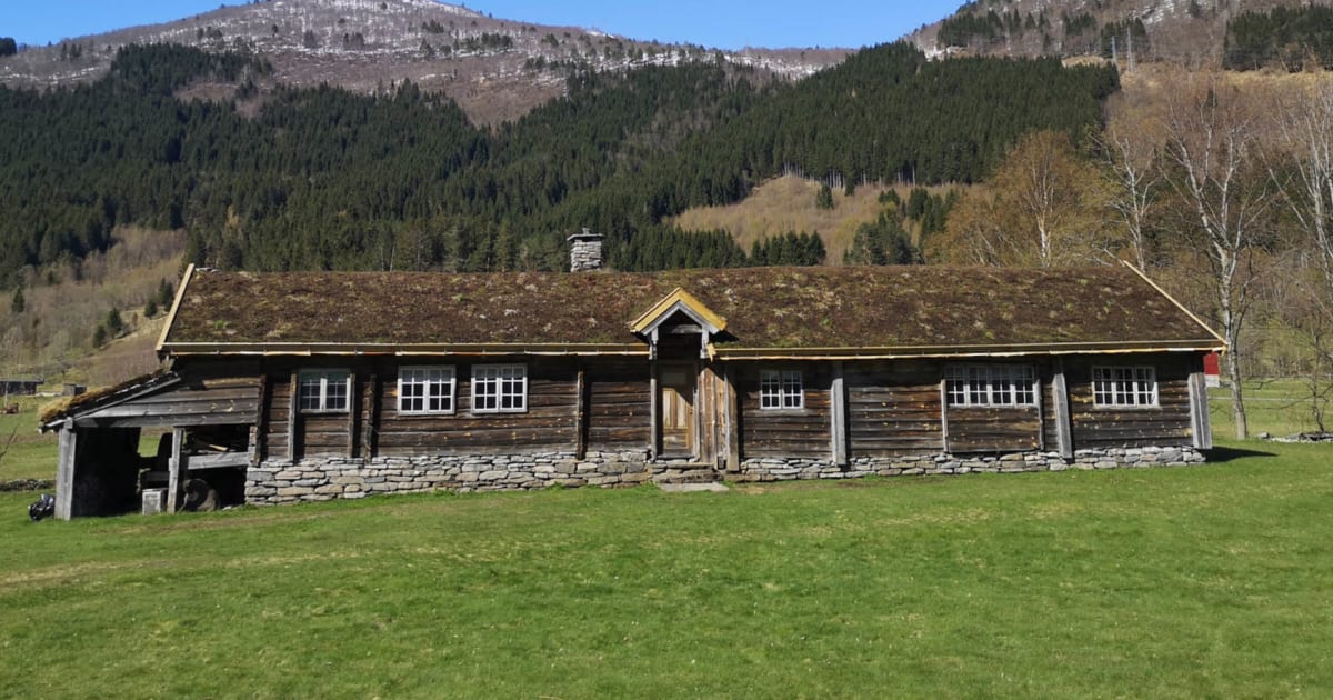 art van hours july 4