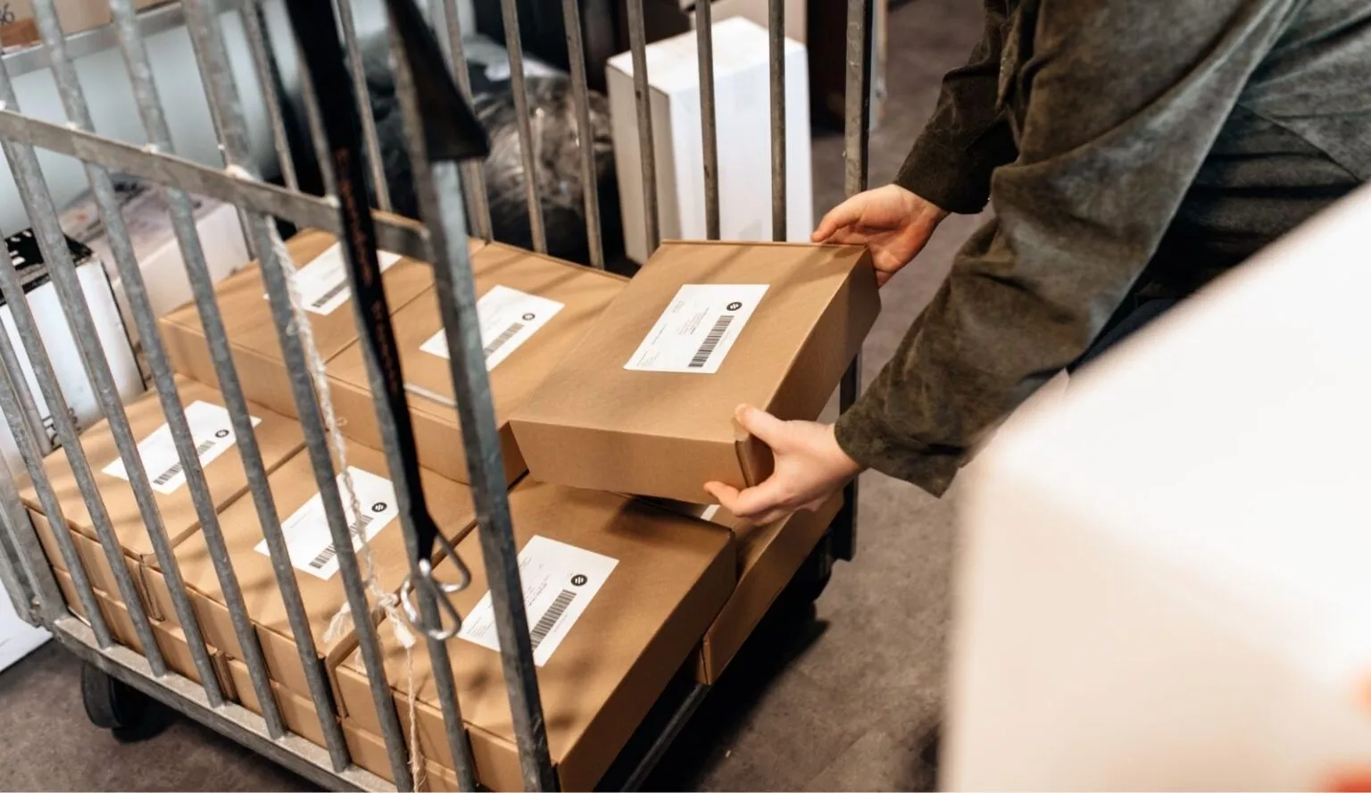 Link your webshop to MyParcel for free and enjoy these benefits immediately.