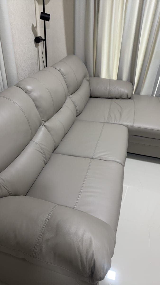 Sofa หนังแท้จาก sb