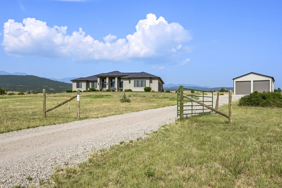 Property on Lago Vistas Blvd in Pueblo, CO, photographed by Harrison Christopher