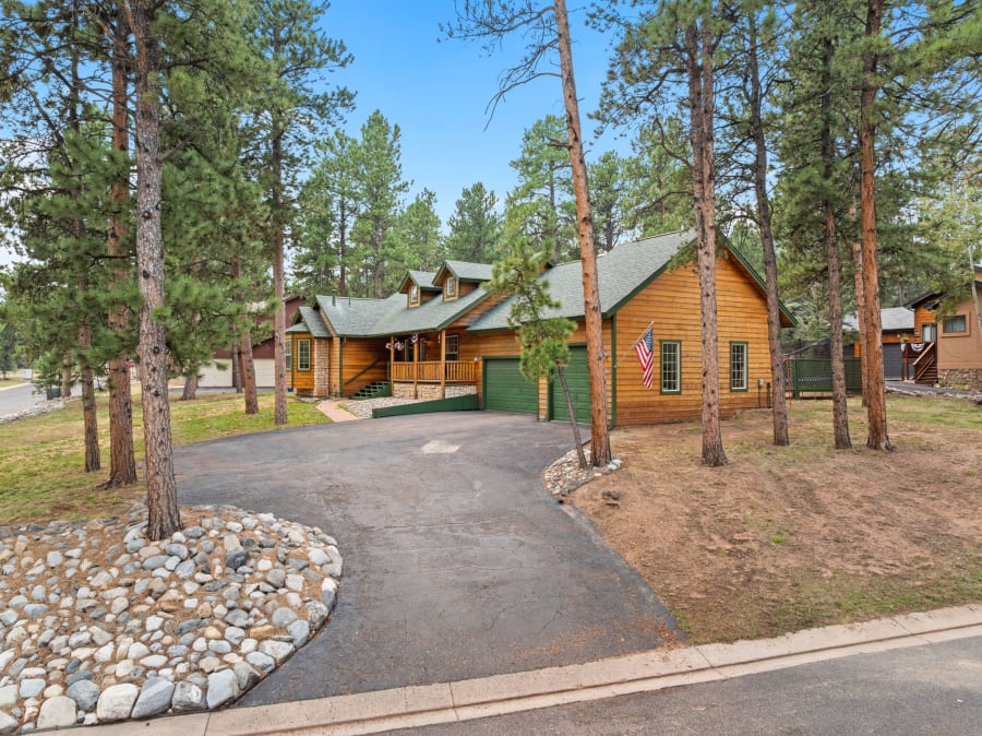 Property on Eagle Trace Ct in Woodland Park, CO, photographed by Harrison Christopher