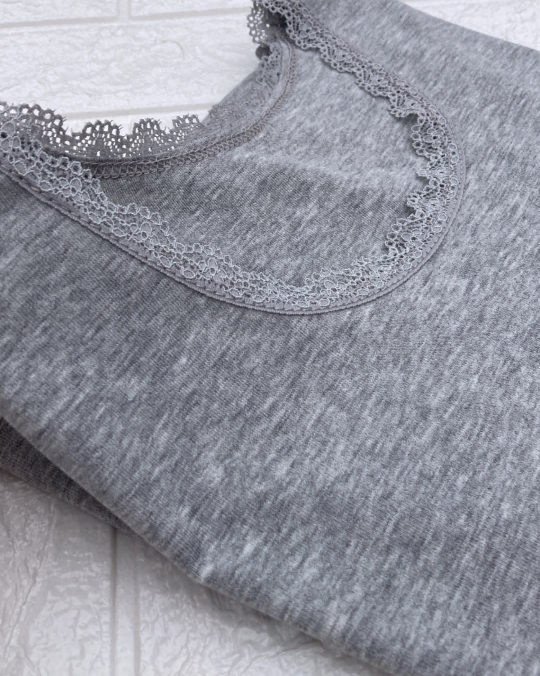 Remera de Morley con Detalle de Puntilla — imagen 2
