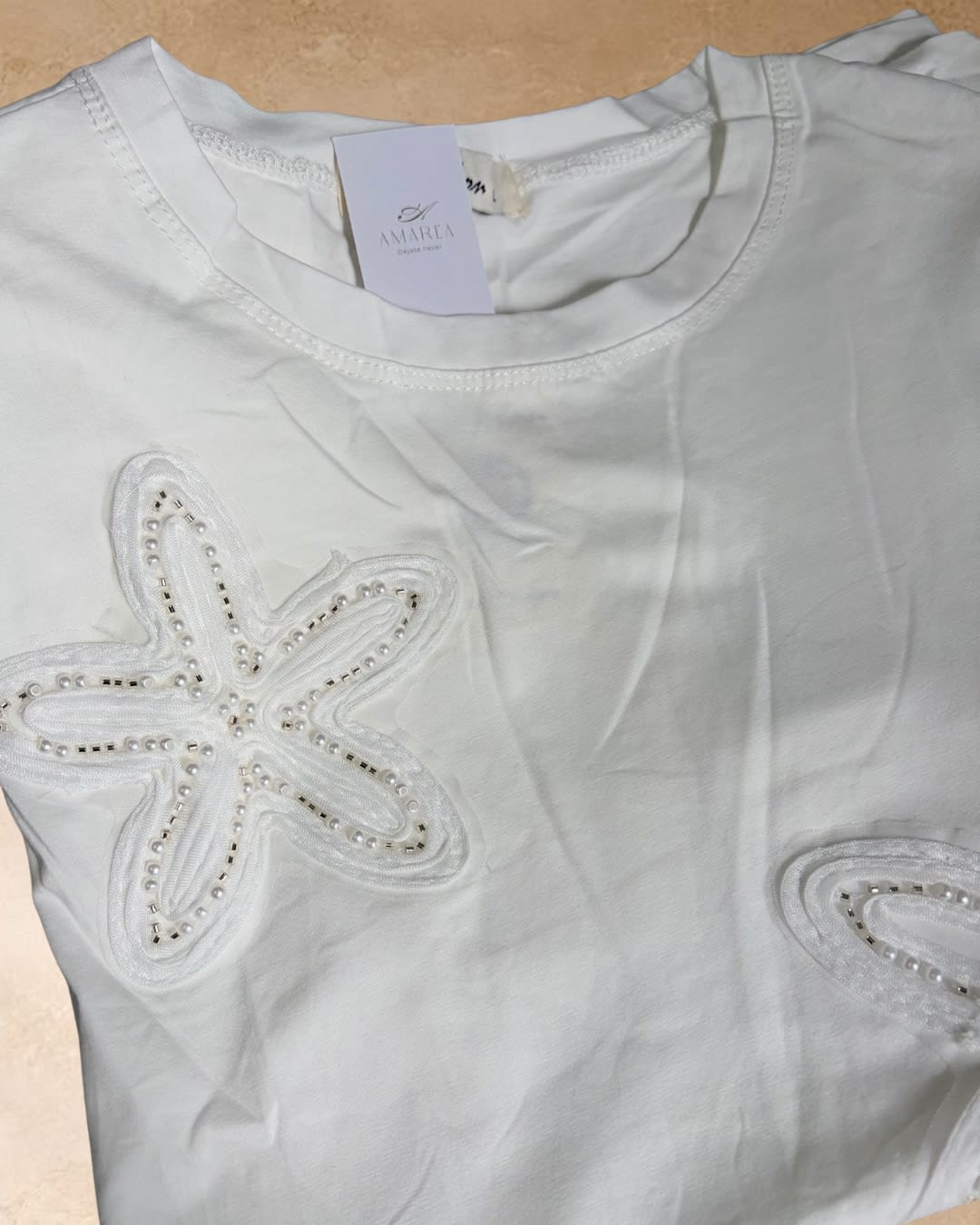 Remera Bordada Estrella Perlas — imagen 3