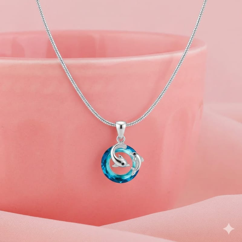 Gir's round Dolphin pendent with chain