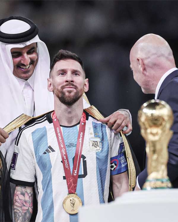 Lionel Messi World Cup Victory — phone wallpaper