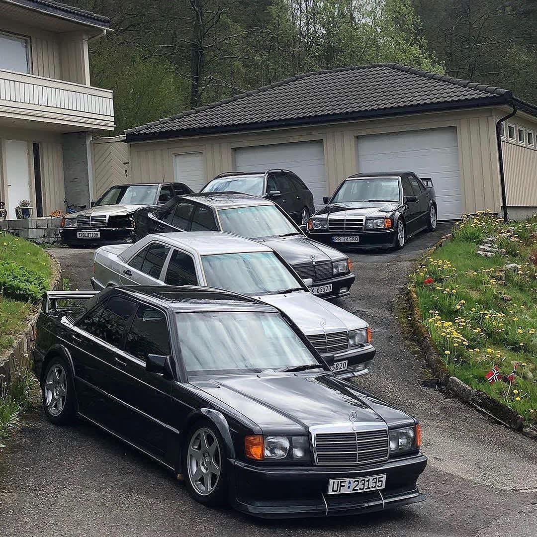 Vintage Mercedes Evolution Lineup — tablet wallpaper preview