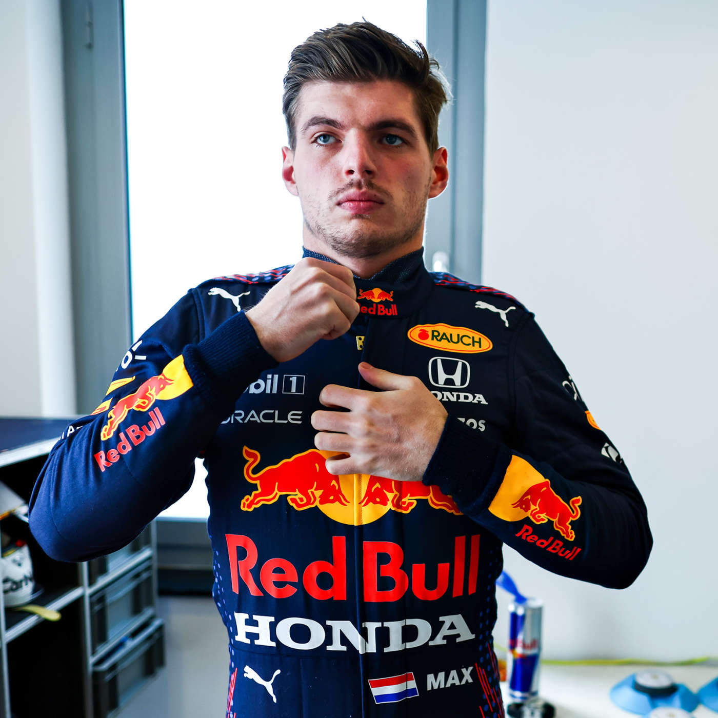 Max Verstappen Red Bull Racing Focus — tablet wallpaper preview
