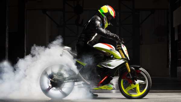 High-Octane Motorcycle Burnout — desktop wallpaper