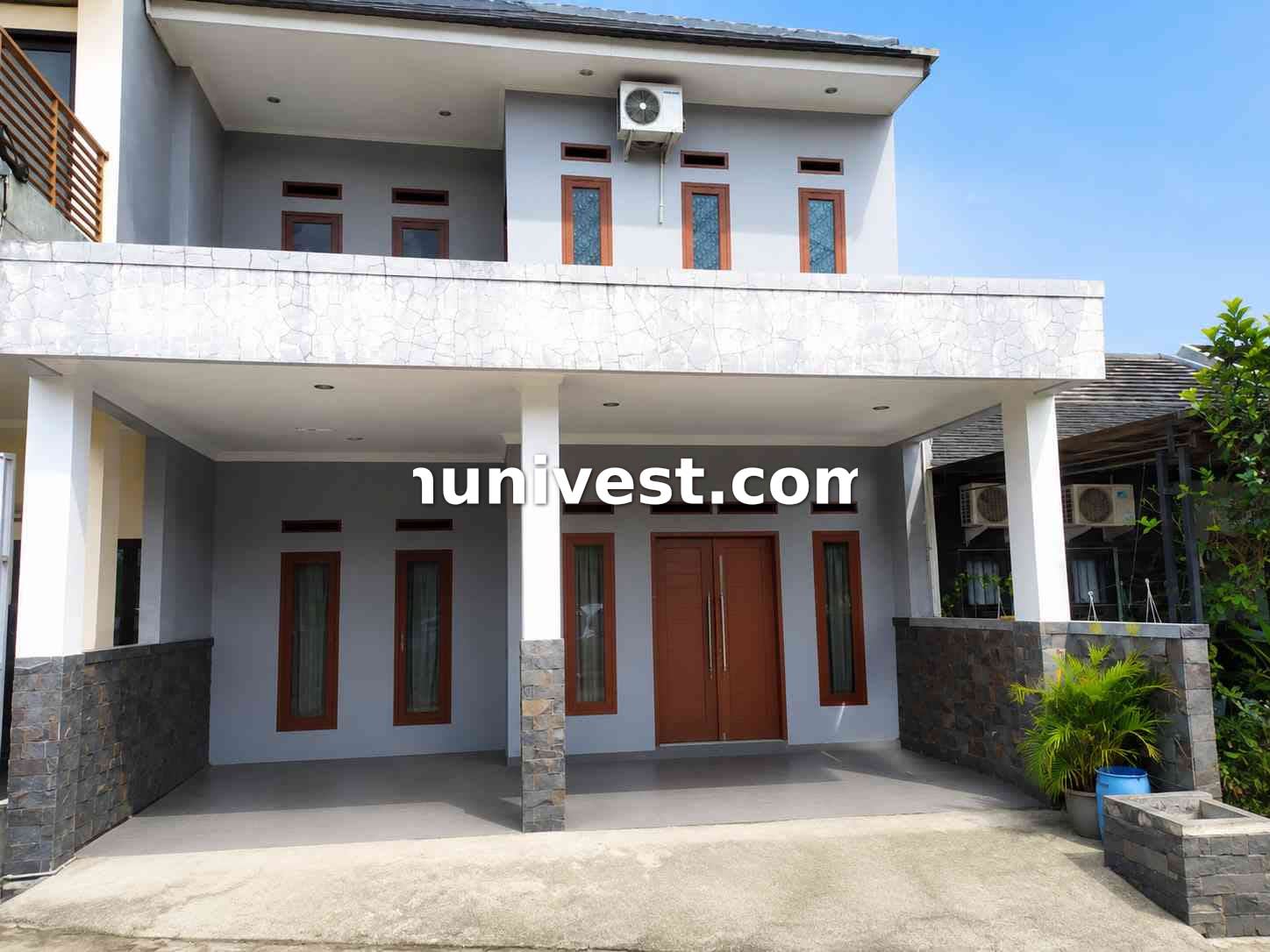 Rumah dijual di Utara Cikutra