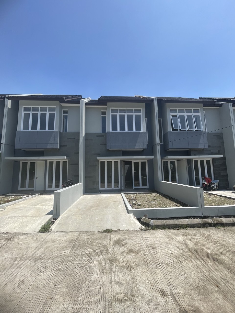 RUMAH MODERN MINIMALIS BALEENDAH