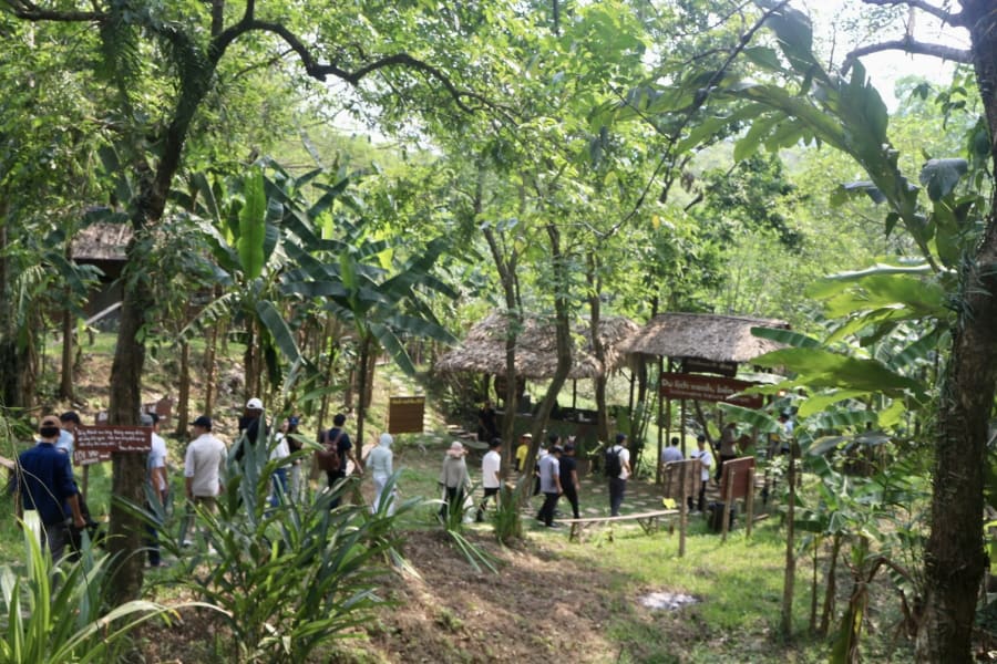 Đoàn tìm hiểu về khu du lịch Ozo Park - Ảnh: H.N