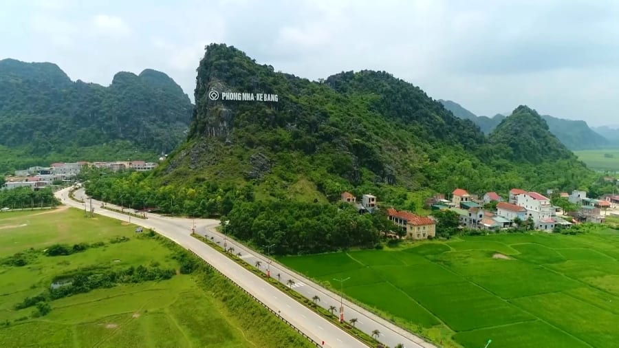 Khu du lịch Phong Nha-Kẻ Bàng được công nhận Khu du lịch cấp tỉnh sẽ mở ra cơ hội lớn cho phát triển du lịch bền vững - Ảnh: B.C