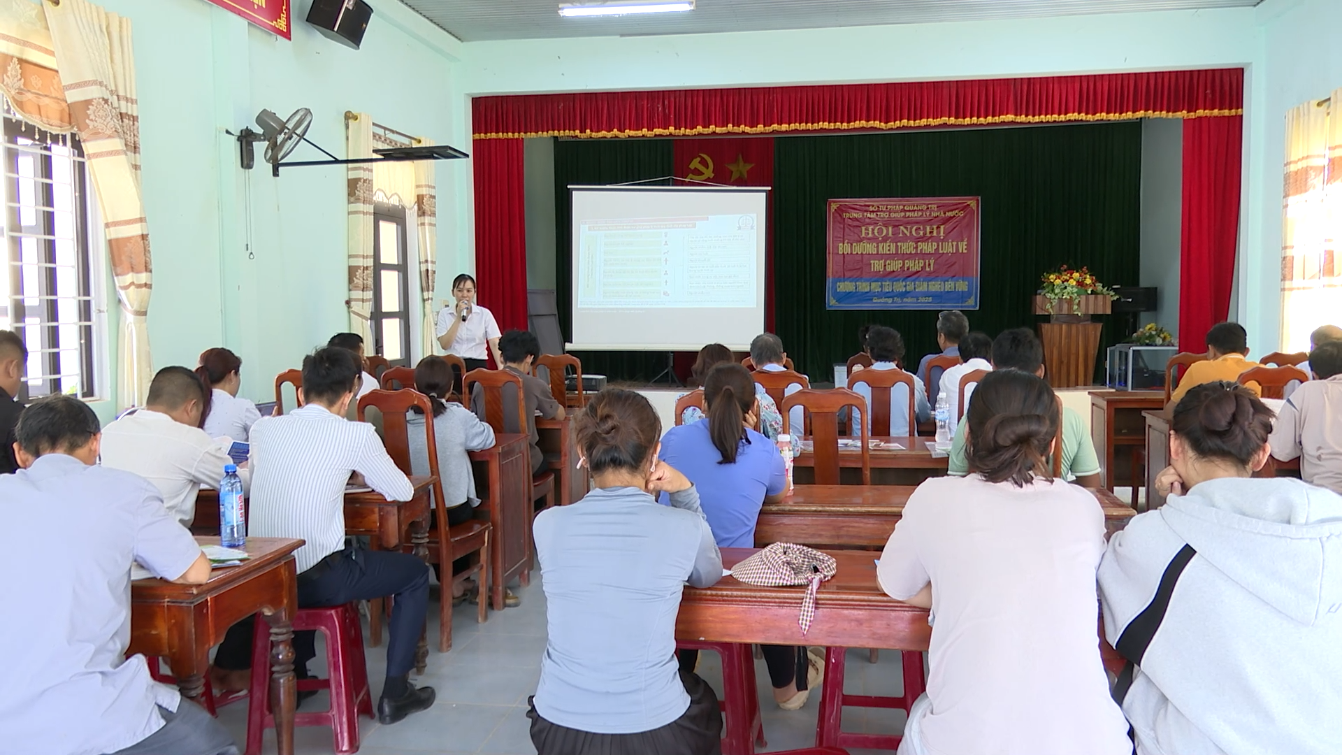Bồi dưỡng kiến thức về pháp luật cho người dân trên địa bàn miền núi. MH