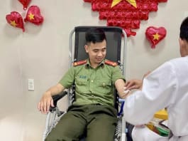 Hiến máu cứu người: Trao giọt hồng, trao sự sống. Sẻ chia giọt hồng