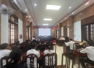 Xử lý chuyển hướng: Cứu vãn tương lai trẻ vị thành niên phạm tội Phiên họp áp dụng biện pháp xử lý chuyển hướng cho người chưa thành niên phạm tội