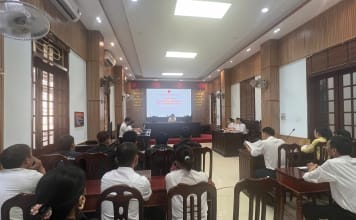 Xử lý chuyển hướng: Cứu vãn tương lai trẻ vị thành niên phạm tội Phiên họp áp dụng biện pháp xử lý chuyển hướng cho người chưa thành niên phạm tội