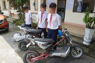 Hiểm họa từ trào lưu 'độ, chế' xe điện trong học sinh