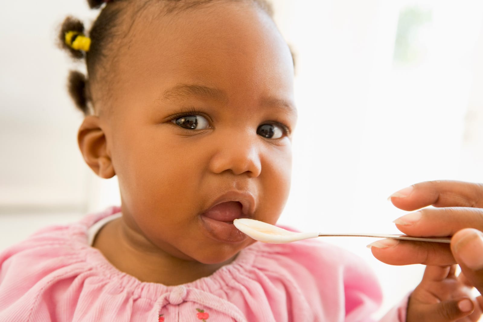 Les stratégies pour gérer les allergies alimentaires dans la petite enfance