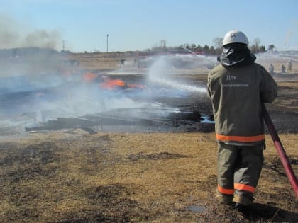 Патрульные группы ведут борьбу с пожарами