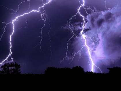 Красноярцев предупреждают о грозах с сильным ветром, которые ожидаются 15-17 июля