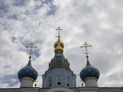 В день празднования иконы Божией Матери «Владимирская» епископ Агафангел совершил Божественную литургию