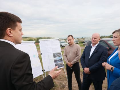 Михаил Котюков поручил приостановить выдачу разрешений на строительство новых домов в красноярском Солнечном