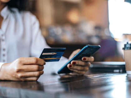 Количество выданных POS-кредитов в Красноярском крае снизилось на 52%