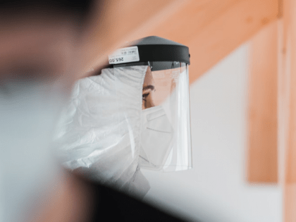 За сутки ковидом заразились 359 сибиряков