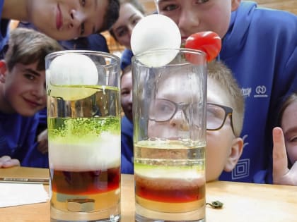 Талнахские школьники устроили «извержение» вулканов