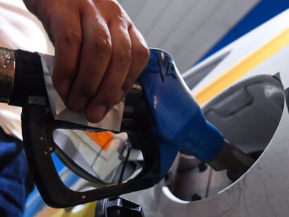 Российские власти запретят перепродавать купленные на бирже бензин и дизель