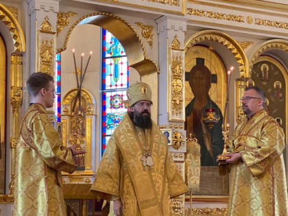 Служение Архипастыря: Неделя 6-я по Пятидесятнице